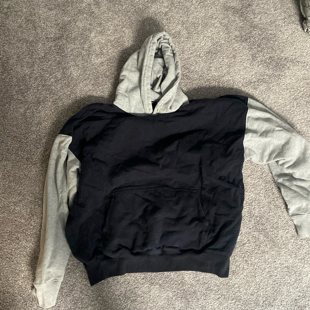 Brandy Melville Christy Sweatshirt